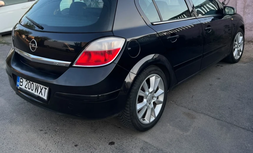 Opel Astra 2006 Gasoline Manual Image 6