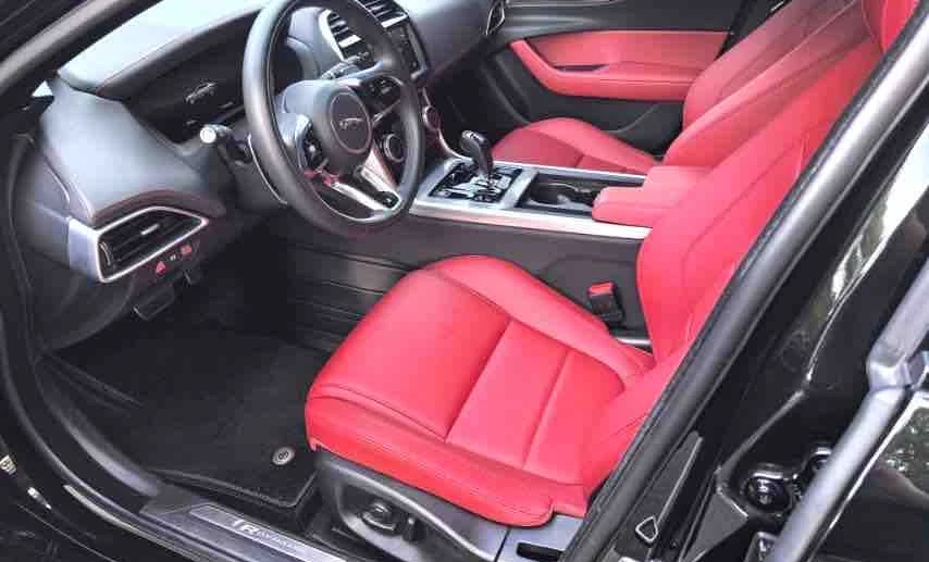 Jaguar XE 2025 Gasoline Automatic Image 11