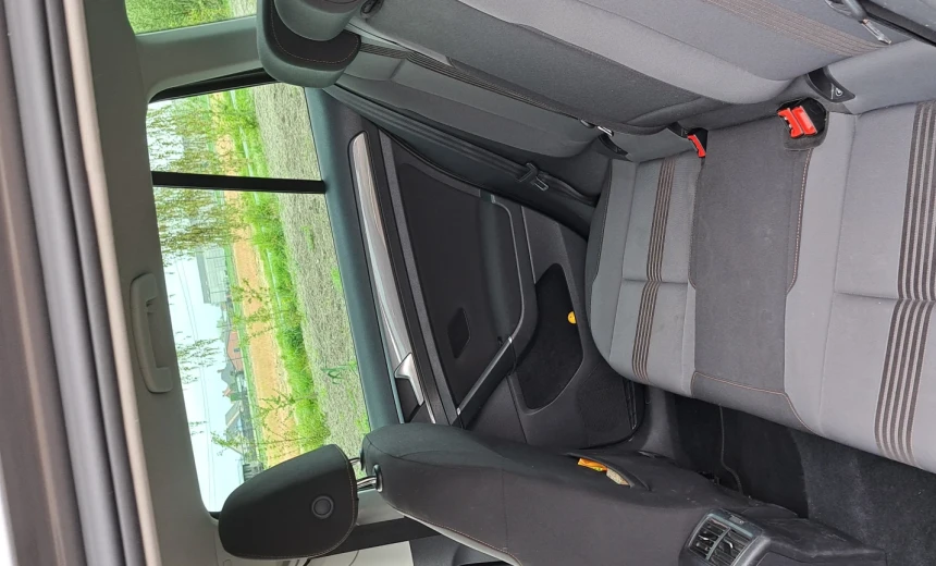 Volkswagen Golf Variant 2017 Gasoline Manual Image 5