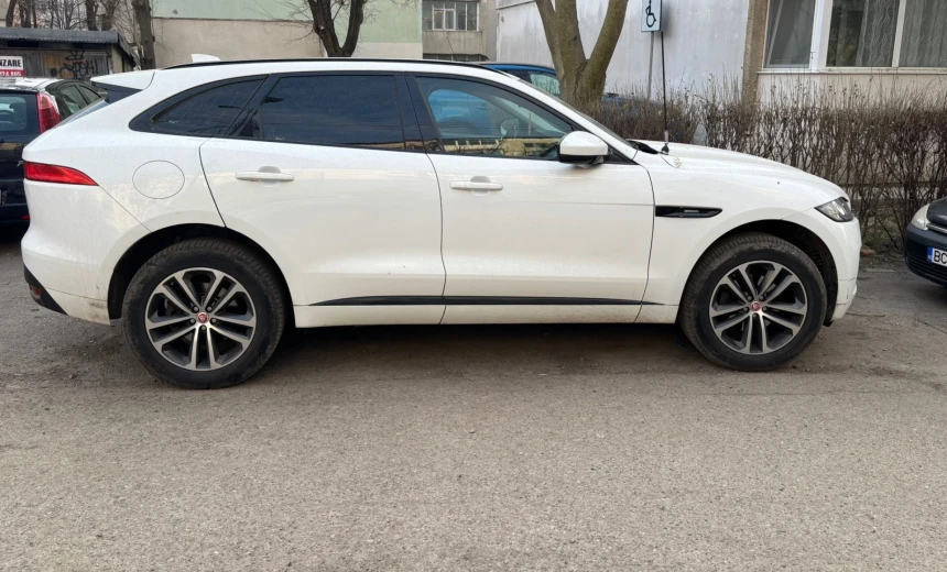 Jaguar F-Pace 2017 Diesel Automatic Image 5