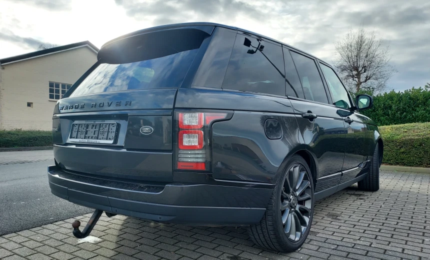 Land Rover Range Rover 2017 Diesel Automatic Image 11