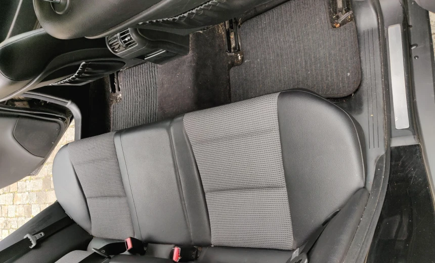 Mercedes-Benz C 200 2004 Diesel Manual Image 18