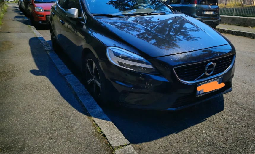 Volvo V40 2017 Diesel Manual Image 4