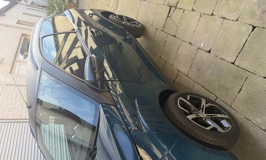 Aixam Crossover 2025 Diesel Automatic Image 1