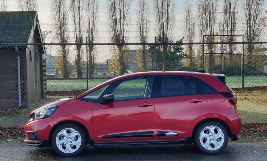 Honda Jazz 2022 Hybrid Electric/Gasoline Automatic Image 5