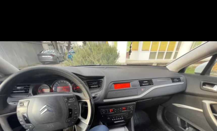 Citroen C5 2011 Diesel Manual Image 6