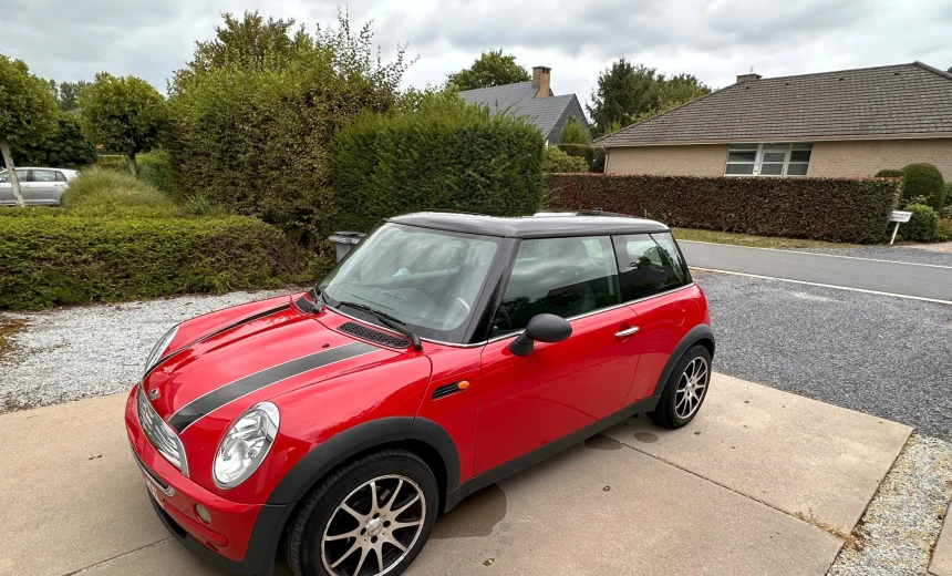 MINI One 2002 Gasoline Manual Image 4