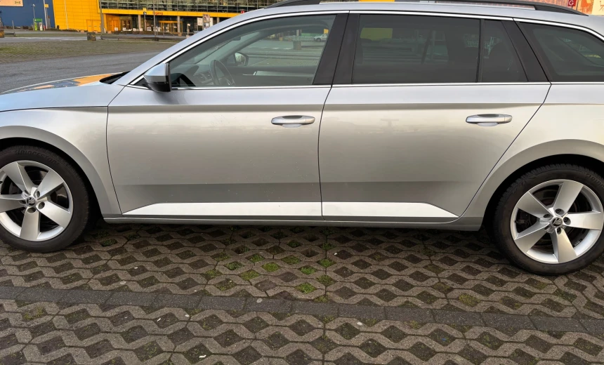 Skoda Superb 2016 Diesel Manual Image 1