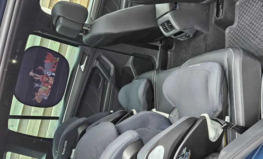 Volkswagen Tiguan 2022 Hybrid Electric/Gasoline Automatic Image 7