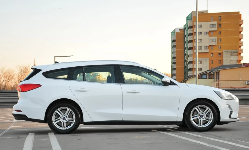 Ford Focus 2020 Diesel Automatic Image 2