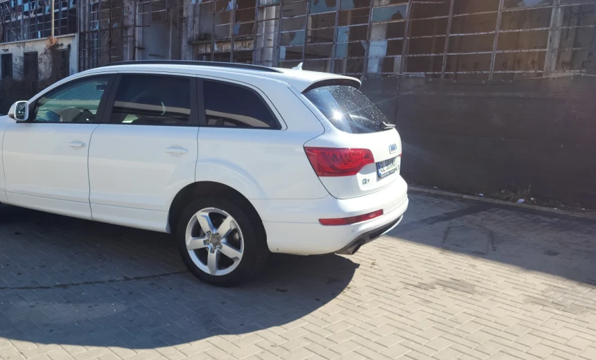 Audi Q7 2011 Diesel Automatic Image 2