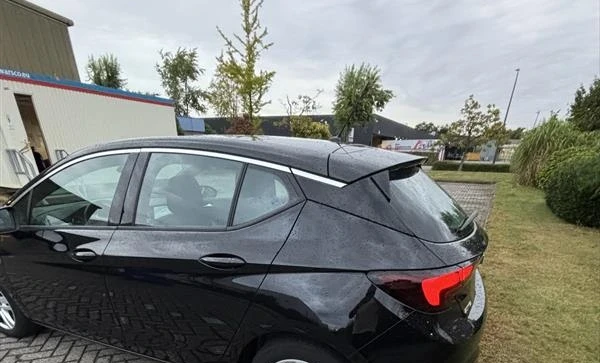 Opel Astra 2020 Gasoline Manual Image 9