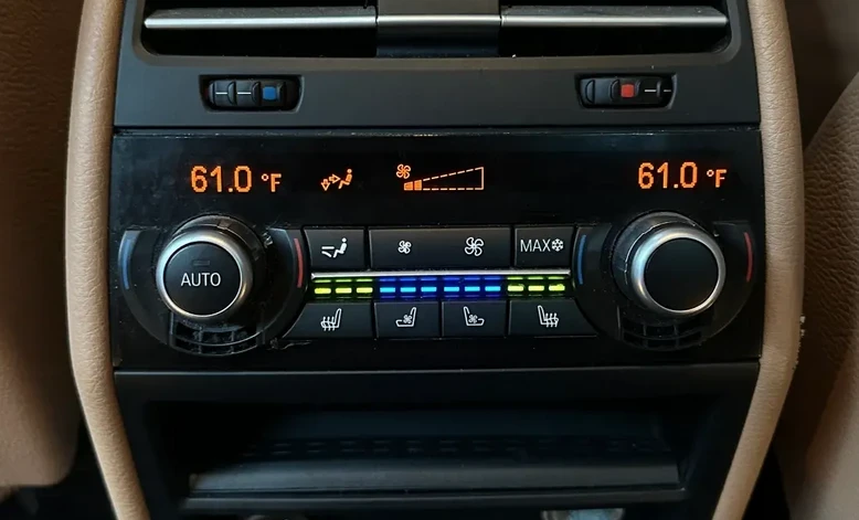 BMW 750 2010 Gasoline Automatic Image 7