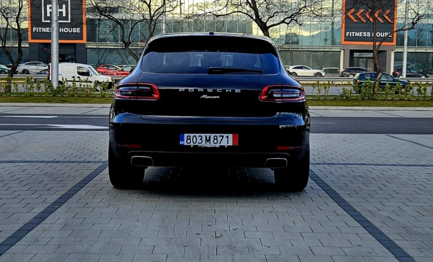 Porsche Macan 2018 Gasoline Automatic Image 3