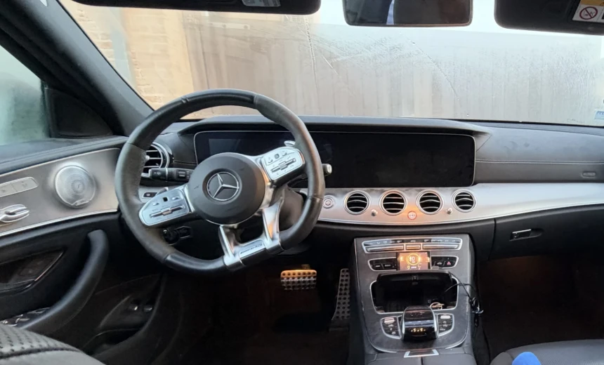 Mercedes-Benz E 55 AMG 2018 Hybrid Electric/Gasoline Automatic Image 7