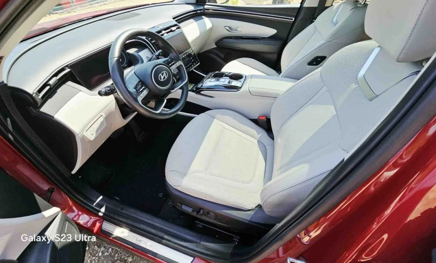 Hyundai Tucson 2021 Hybrid Electric/Gasoline Automatic Image 10