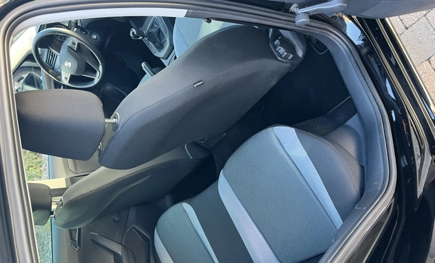 SEAT Ibiza 2018 Gasoline Manual Image 4