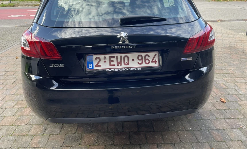 Peugeot 308 2016 Gasoline Manual Image 6