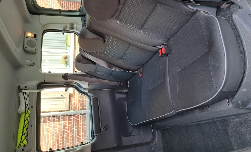 Peugeot Partner 2005 Gasoline Manual Image 11