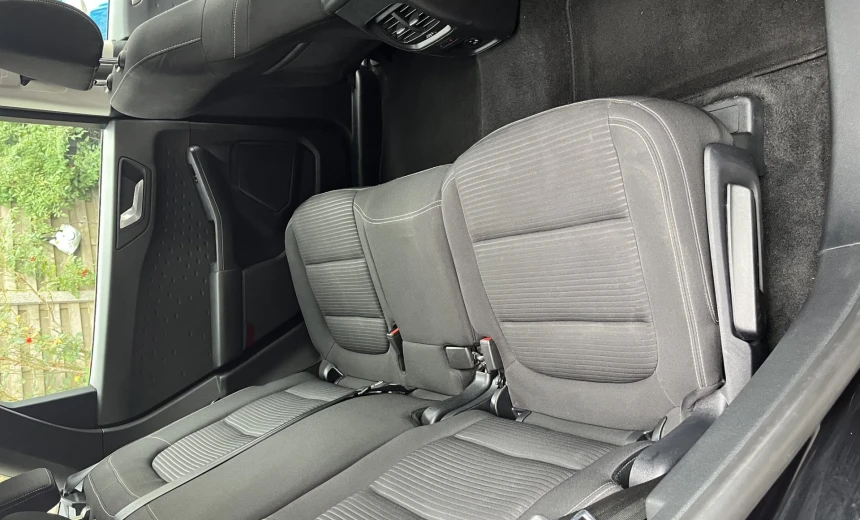 Ford Kuga 2021 Hybrid Electric/Gasoline Automatic Image 8