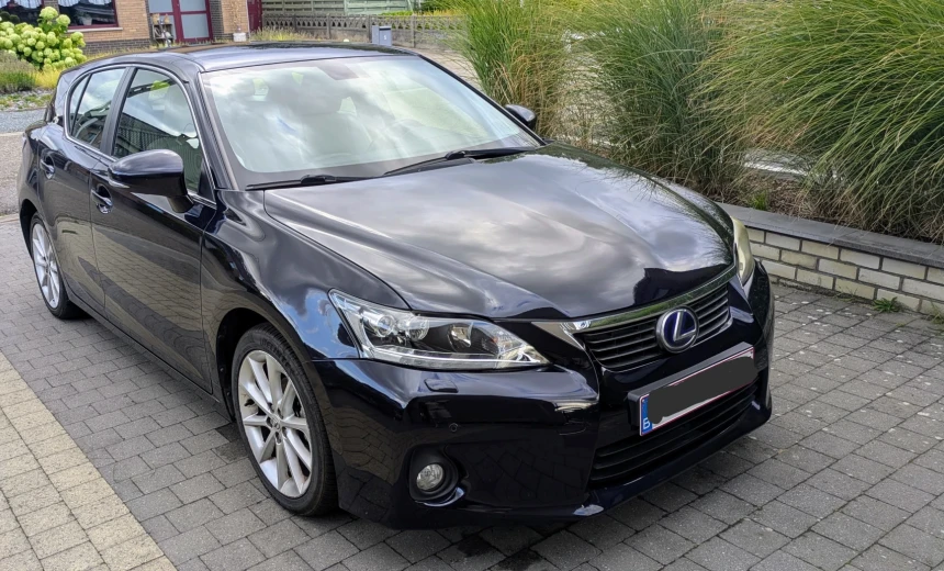 Lexus CT 200h 2011 Hybrid Electric/Gasoline Automatic Image 0