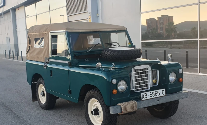 Land Rover Range Rover 1977 Gasoline Manual Image 2