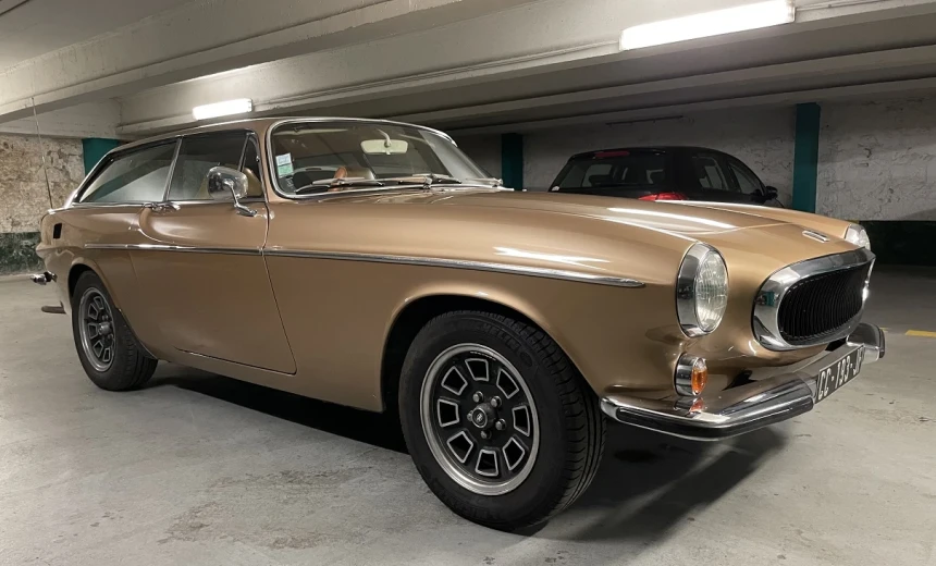 Volvo P1800 1972 Gasoline Manual Image 1