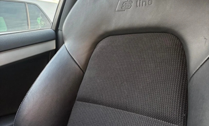 Audi A3 2010 Gasoline Automatic Image 4