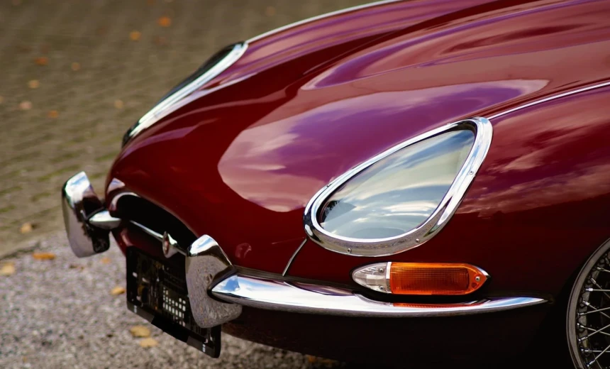 Jaguar E-Type 1966 Gasoline Manual Image 2