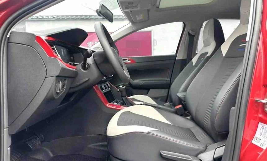 Volkswagen Polo Plus 2023 Gasoline Automatic Image 3