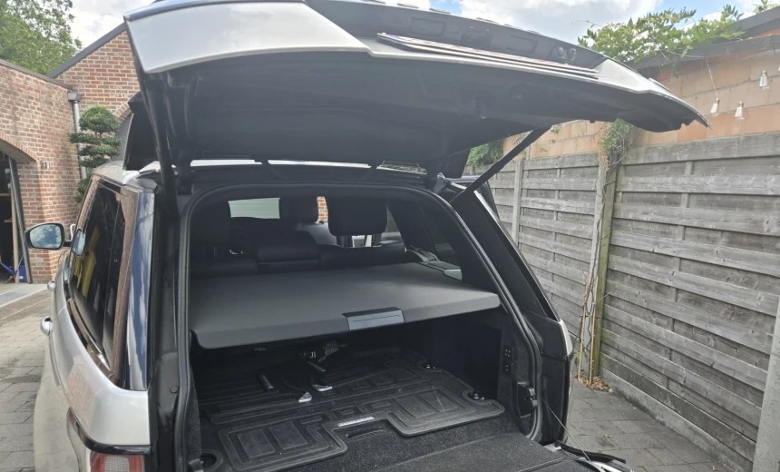 Land Rover Range Rover 2018 Hybrid Electric/Gasoline Automatic Image 5