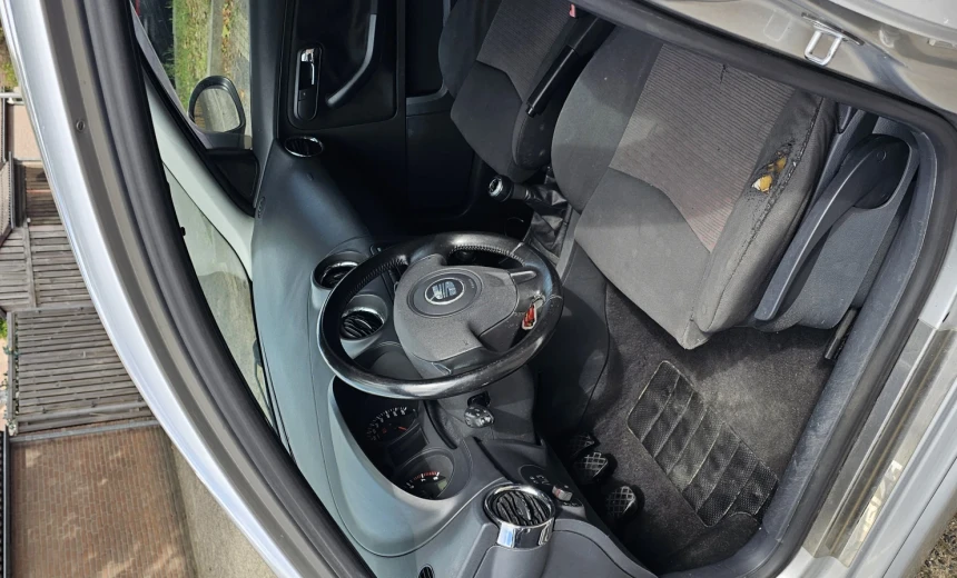 SEAT Ibiza 2003 Gasoline Manual Image 10