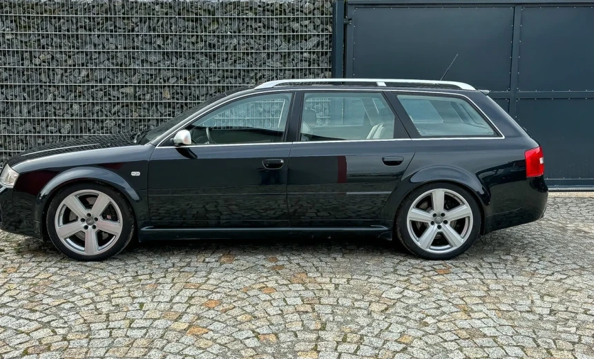 Audi RS6 2003 Gasoline Automatic Image 0