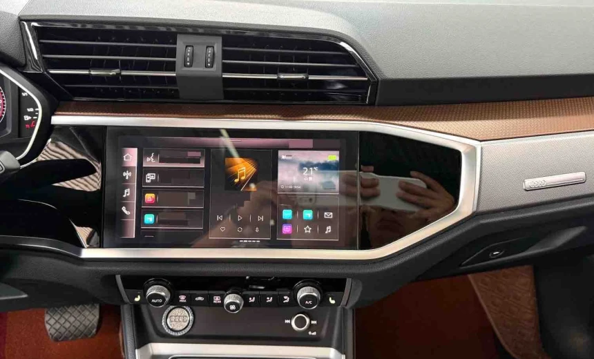 Audi Q3 2021 Gasoline Automatic Image 9