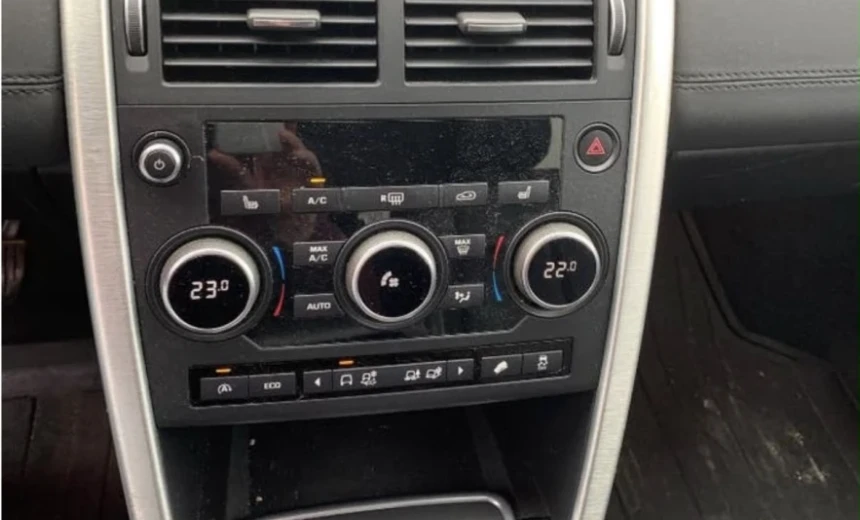 Land Rover Discovery Sport 2016 Diesel Automatic Image 8