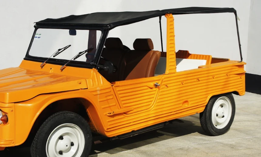 Citroen 2CV 1982 Gasoline Manual Image 2