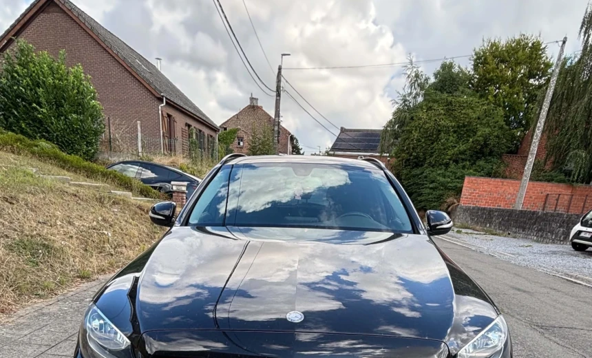 Mercedes-Benz C 180 2015 Diesel Automatic Image 1