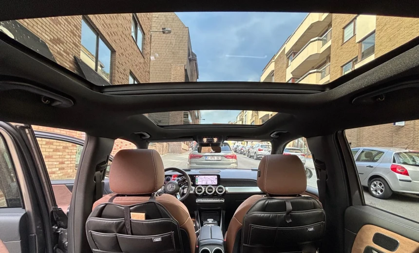 Mercedes-Benz GLB 200 2024 Gasoline Automatic Image 9