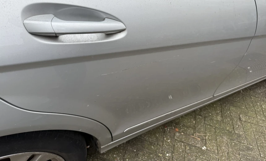 Mercedes-Benz C 180 2011 LPG Manual Image 1