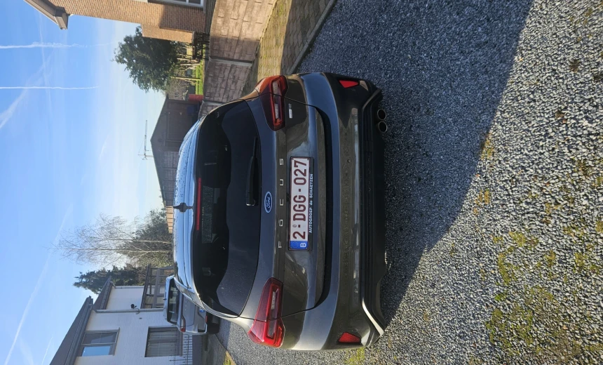 Ford Focus 2023 Hybrid Electric/Gasoline Manual Image 2