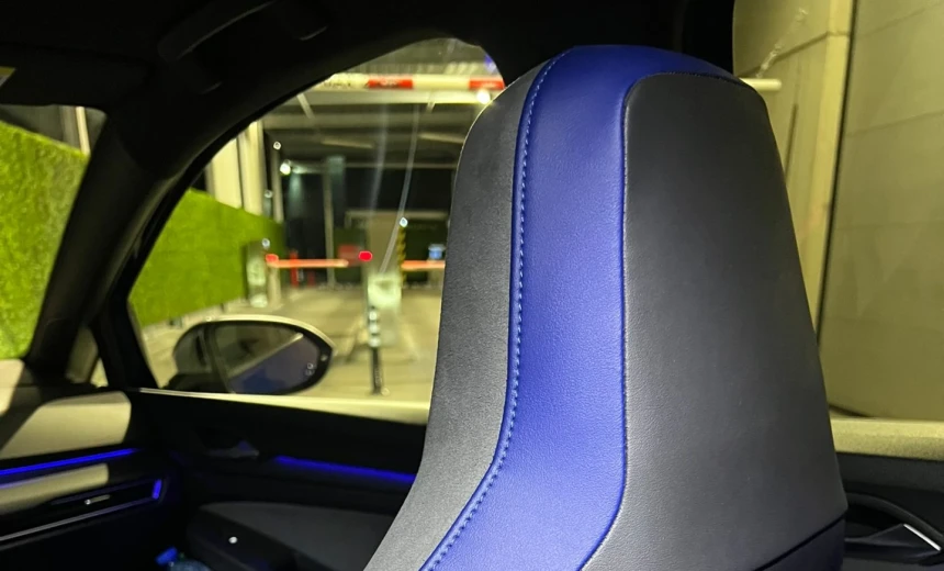 Volkswagen Golf 2021 Gasoline Automatic Image 5