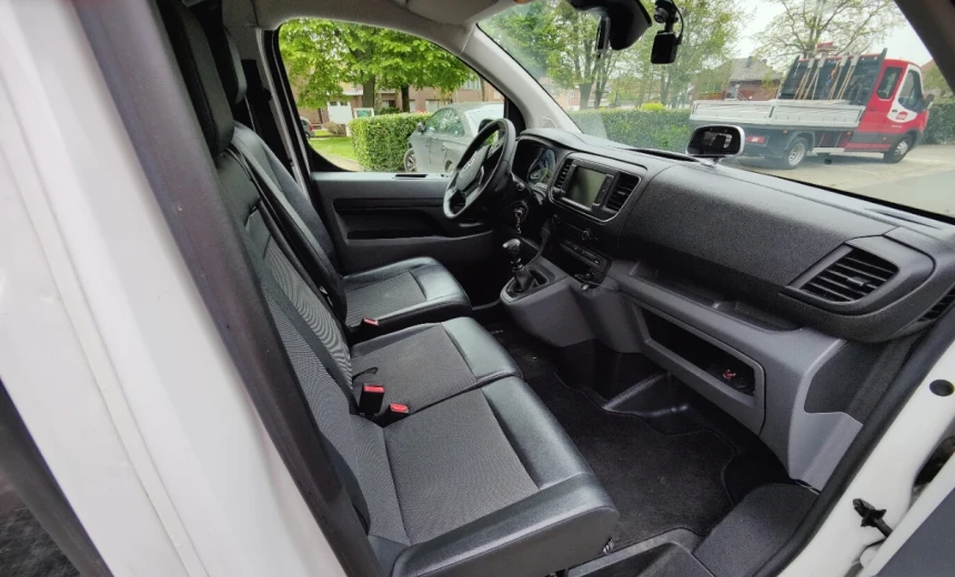 Toyota Proace 2020 Diesel Manual Image 4