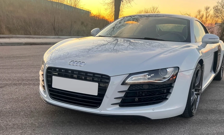 Audi R8 2012 Gasoline Automatic Image 0