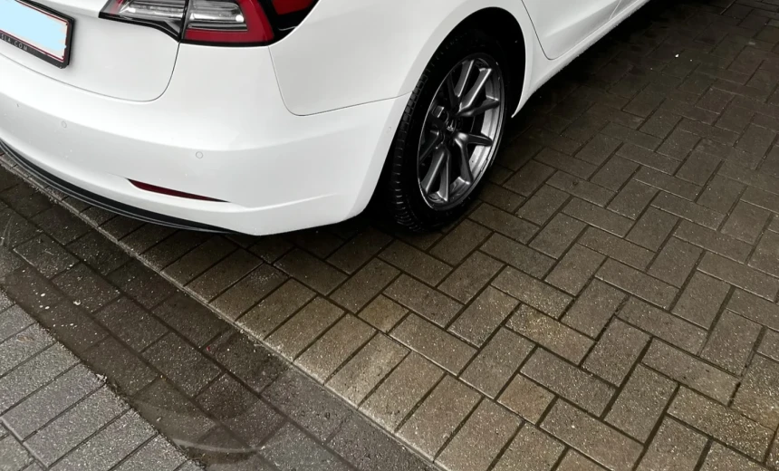 Tesla Model 3 2019 Electric Automatic Image 2