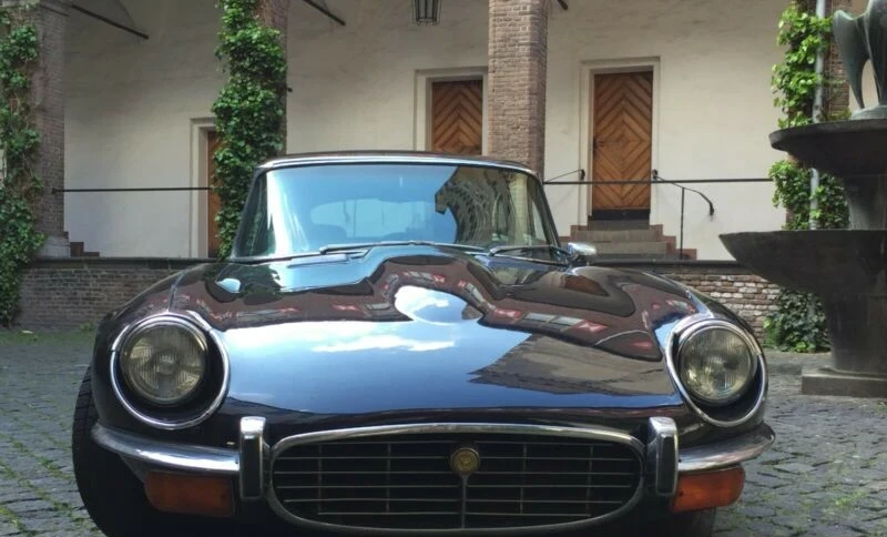 Jaguar E-Type 1972 Gasoline Manual Image 0