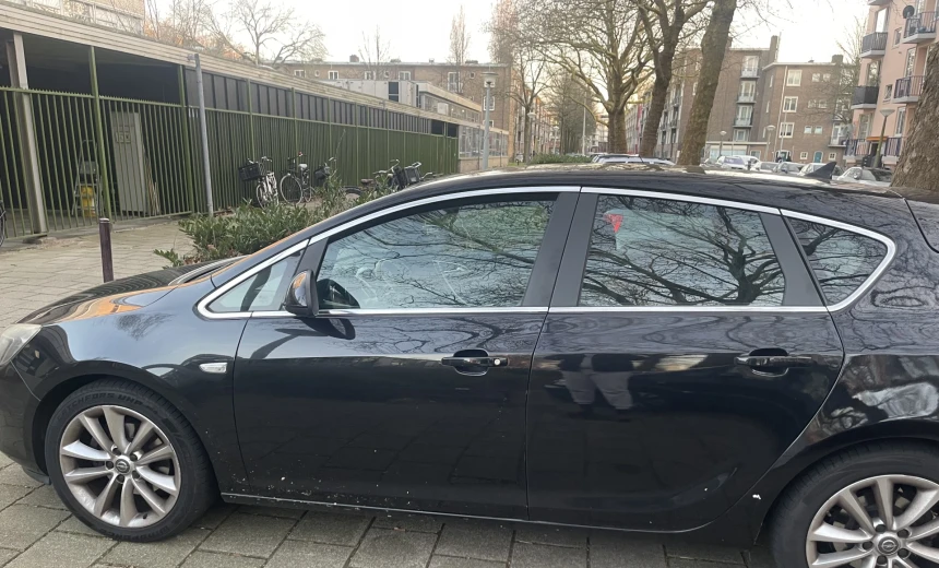 Opel Astra 2010 Gasoline Manual Image 1