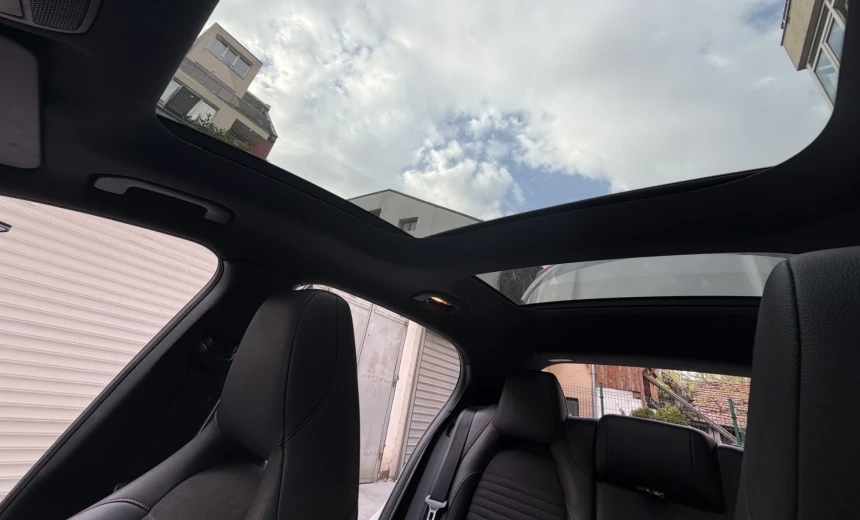 Mercedes-Benz GLA 200 2017 Diesel Automatic Image 8