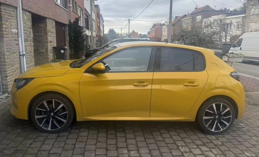 Peugeot 208 2020 Gasoline Automatic Image 4