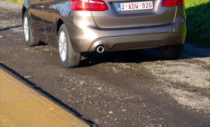 BMW 216 2018 Gasoline Manual Image 3