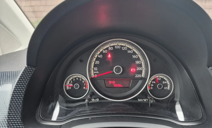 Volkswagen up! 2016 Gasoline Manual Image 7